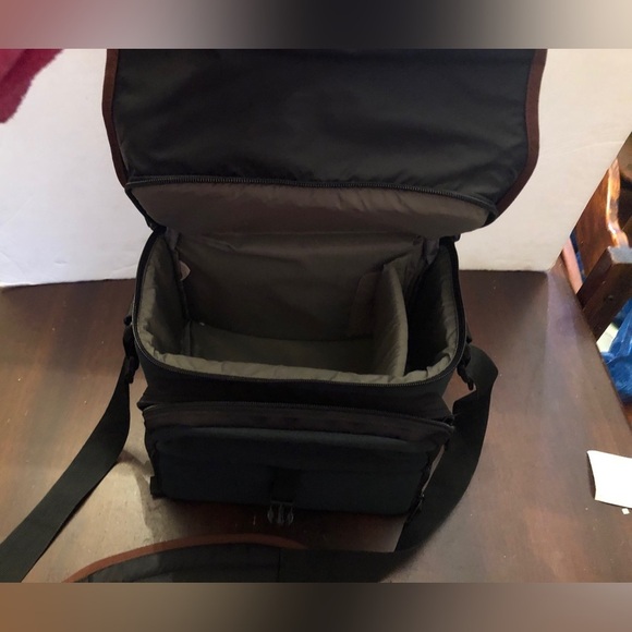 - Video Camera Case. Lowe Pro. - Picture 2 of 9